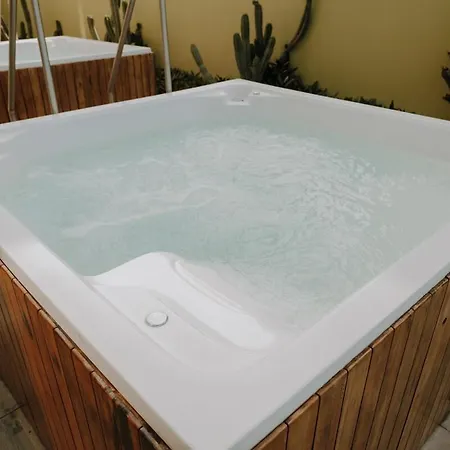Luxurious 1507 H2 * Cartagena